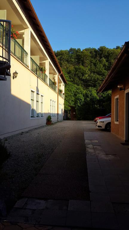 Pension Zierlinger Senftenberg Buitenkant foto